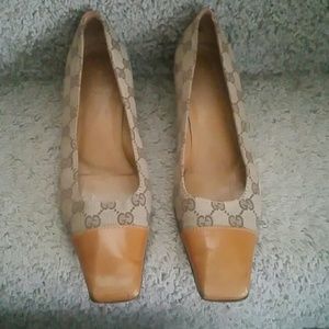 Vintage Gucci Pumps in good condition no box